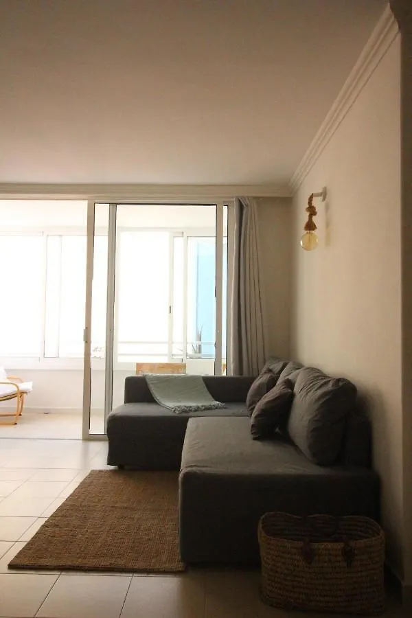 Luminoso Apartamento Con Piscina San Miguel de Abona