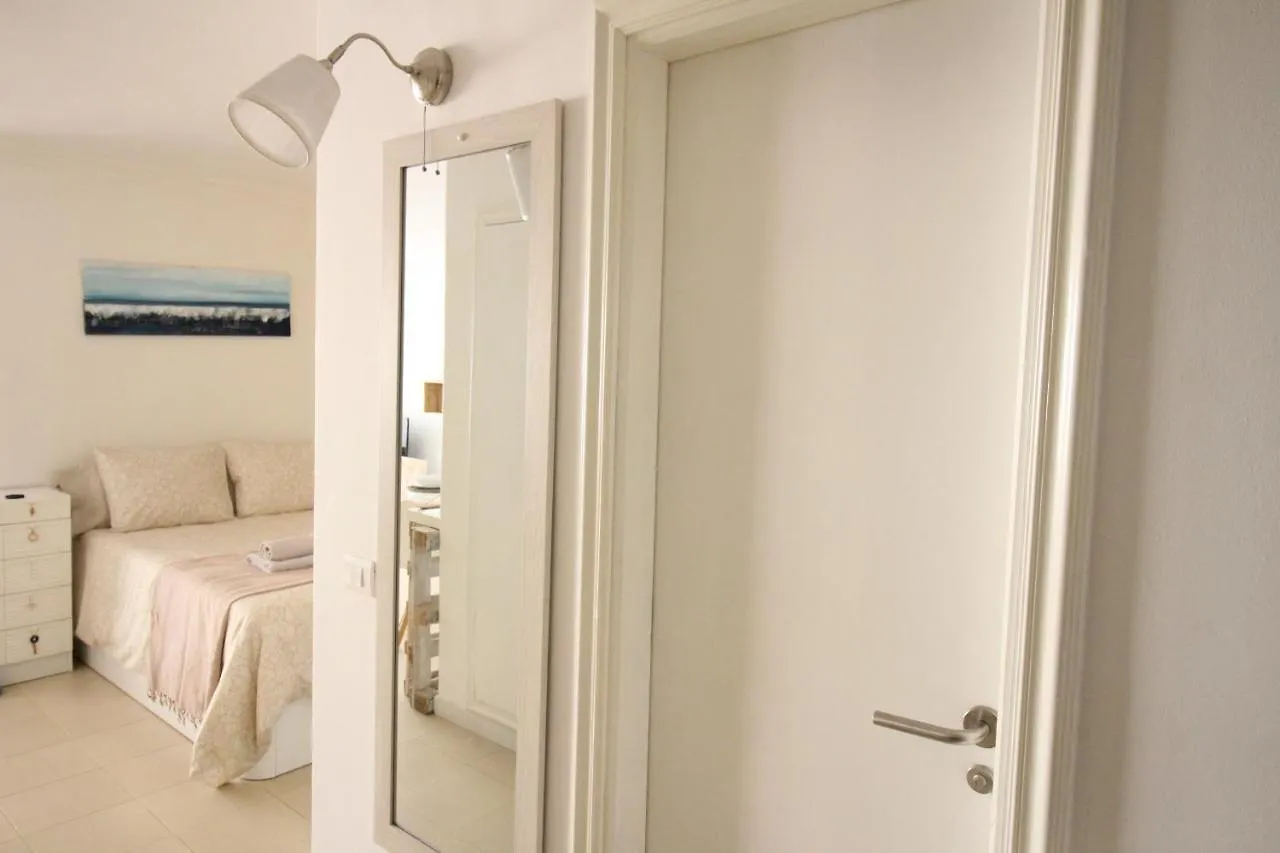 Apartment Luminoso Apartamento Con Piscina San Miguel de Abona Spain